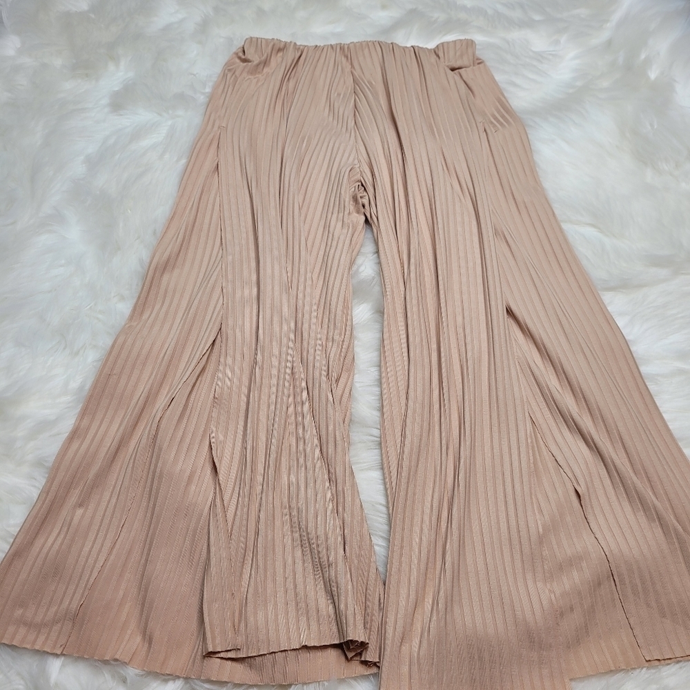 Zara Split Leg Nude Culottes Pants - Picture 2 of 12